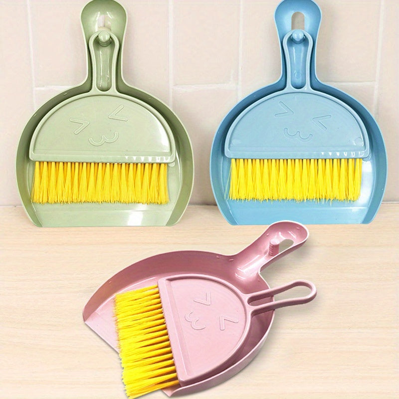 3pcs, mixed color, smiling face desktop broom, cleaning tool handheld broom, keyboard cleaning brush, small broom set with dustpan, computer clutter brush, suitable for table and desktop cleaning